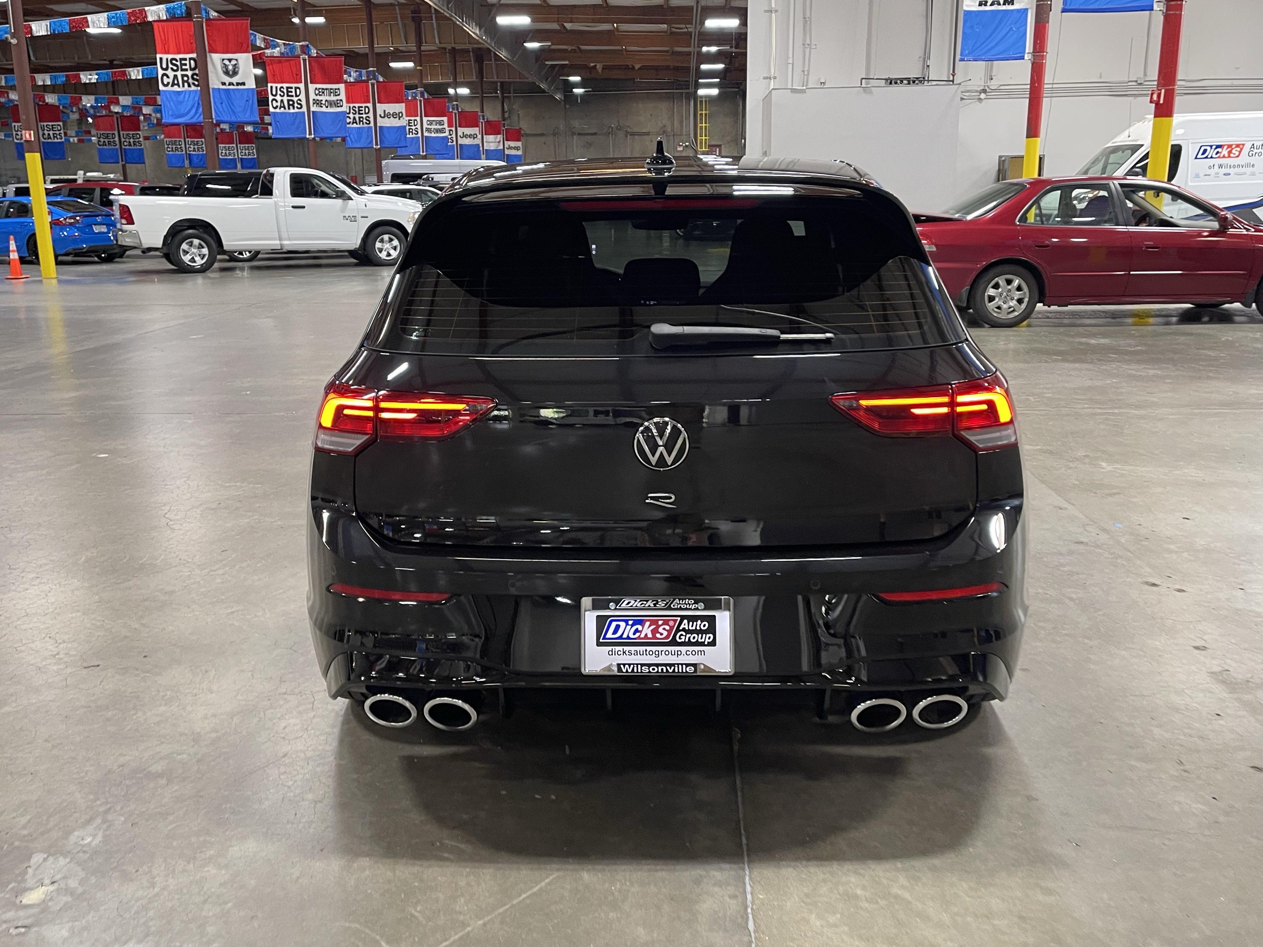 Used 2024 Volkswagen Golf R AWD/4WD image 4
