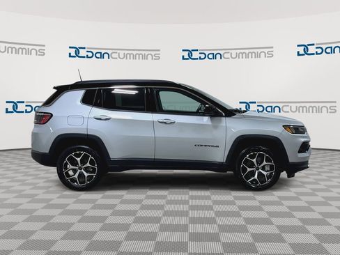 New 2026 Jeep Compass Limited image 9