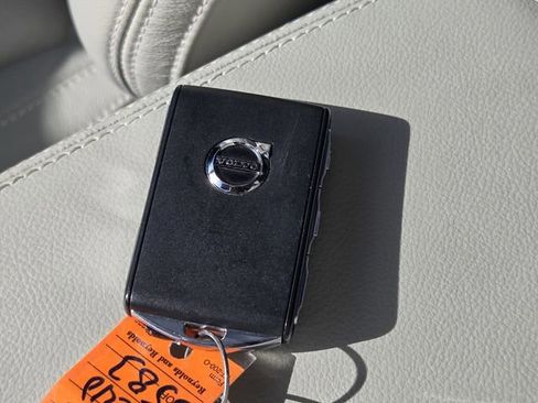 Certified 2023 Volvo XC40 B5 Plus w/ Driver Assist Package image 24