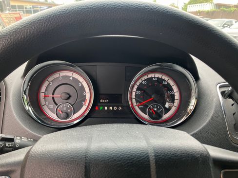 Used 2014 Dodge Grand Caravan American Value Package image 30