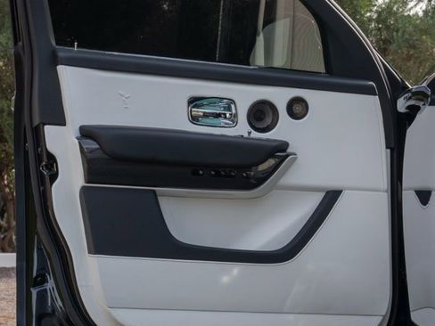 Used 2022 Rolls-Royce Cullinan Black Badge w/ Dark Exterior Package image 53