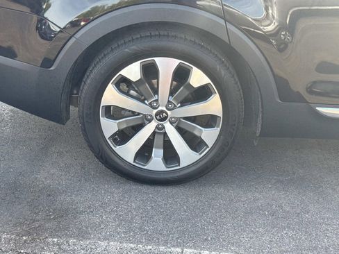 Used 2021 Kia Telluride EX w/ EX Premium Package image 11