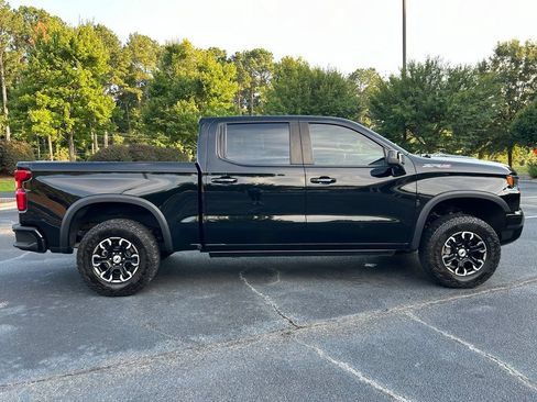 Used 2024 Chevrolet Silverado 1500 ZR2 w/ Technology Package AWD/4WD image 29