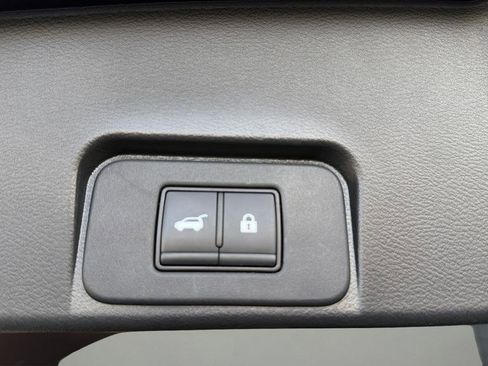 Certified 2023 Nissan Rogue SV w/ SV Premium B Package image 18