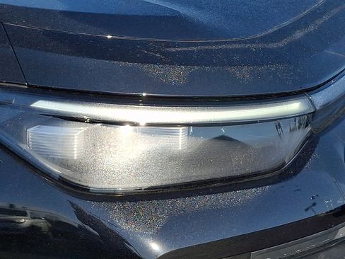 Certified 2025 Volkswagen Tiguan S AWD/4WD image 9