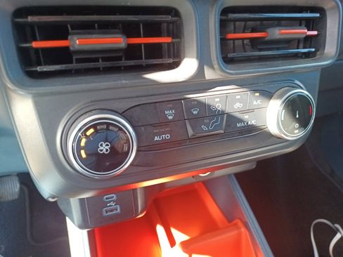 Used 2023 Ford Maverick XLT w/ Equipment Group 300A Standard image 16