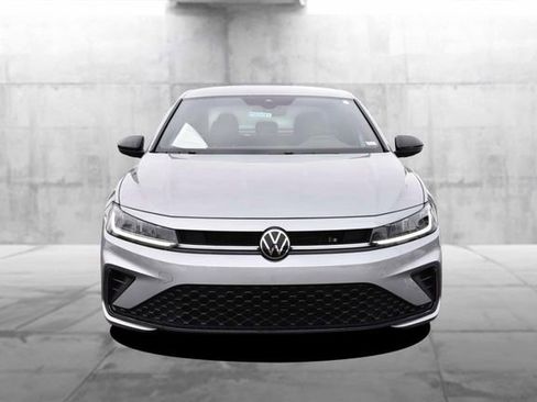 Certified 2025 Volkswagen Jetta Sport image 4