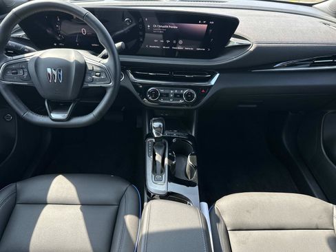 Certified 2024 Buick Envista Sport Touring w/ Convenience I Package FWD image 12