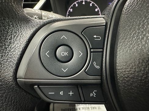 Used 2025 Toyota Corolla LE image 19