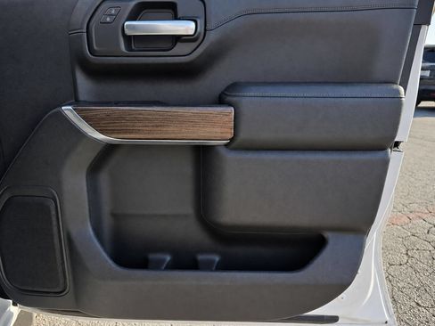 Used 2020 Chevrolet Silverado 1500 LT AWD/4WD image 38