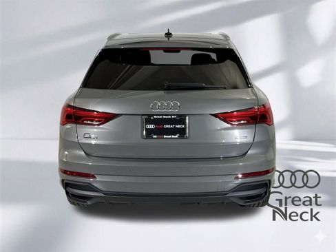 Used 2025 Audi Q3 2.0T Premium w/ Convenience Package image 21