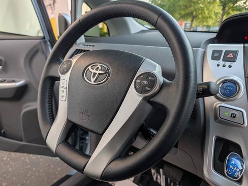 Used 2014 Toyota Prius V Five FWD image 14