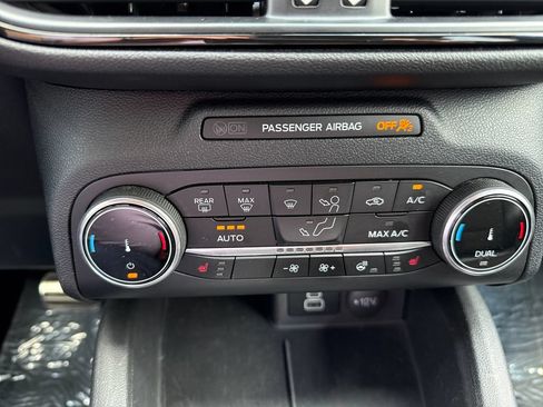Used 2024 Ford Escape ST-Line AWD/4WD image 16