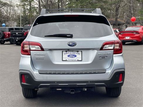 Used 2018 Subaru Outback 2.5i Limited image 29