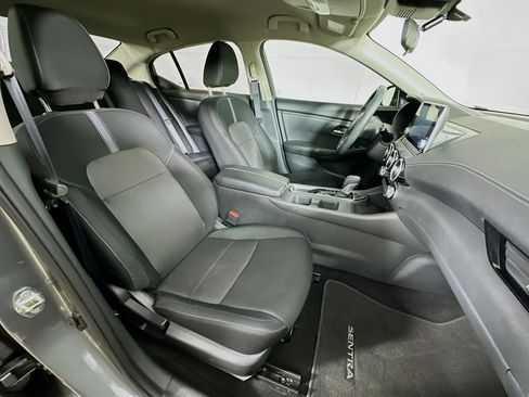 Used 2024 Nissan Sentra SV image 29