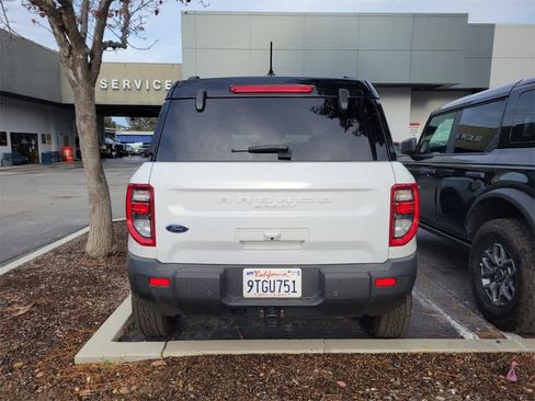 Used 2025 Ford Bronco Sport Badlands image 6