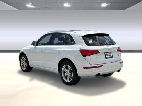 Used 2016 Audi Q5 2.0T Premium Plus w/ Technology Package AWD/4WD image 3