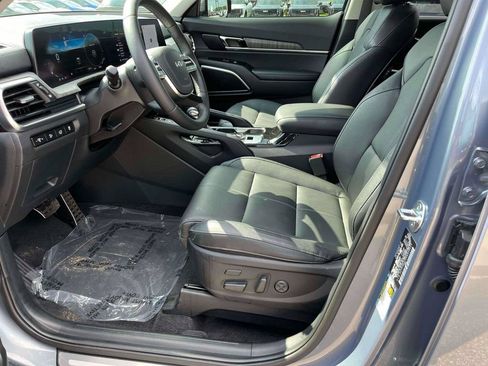 Used 2024 Kia Telluride SX w/ Towing Package AWD/4WD image 18