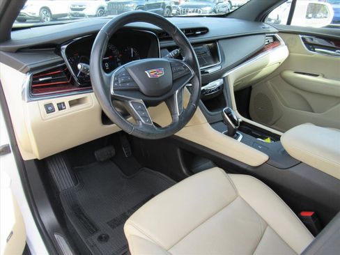 Used 2019 Cadillac XT5 Luxury image 15
