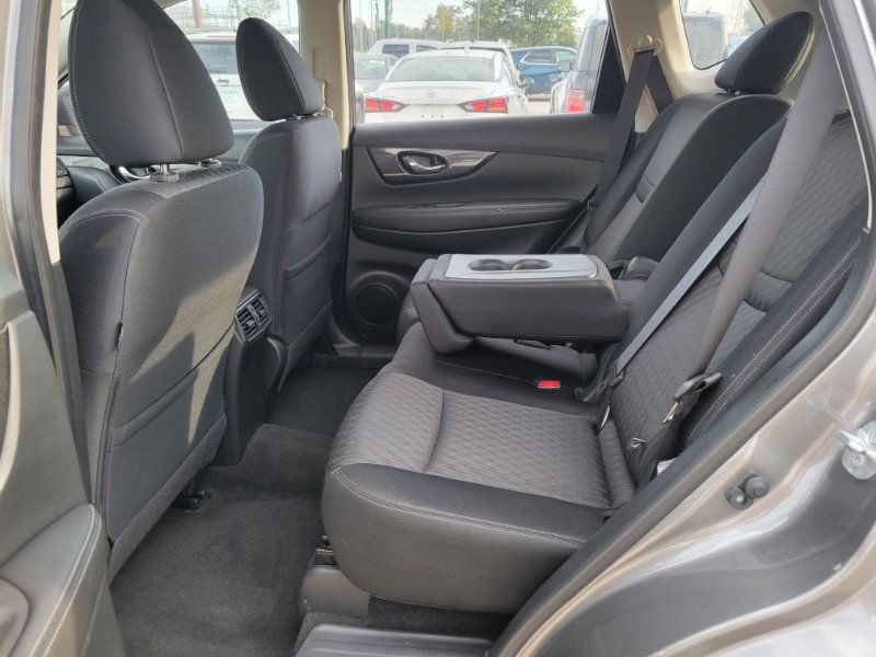 Used 2017 Nissan Rogue S FWD image 21