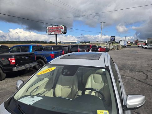 Used 2016 Volvo XC60 T5 Premier image 36