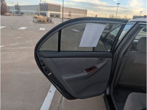 Used 2003 Toyota Corolla LE image 34