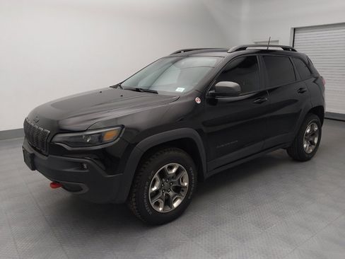 Used 2019 Jeep Cherokee Trailhawk w/ Cold Weather Group image 2