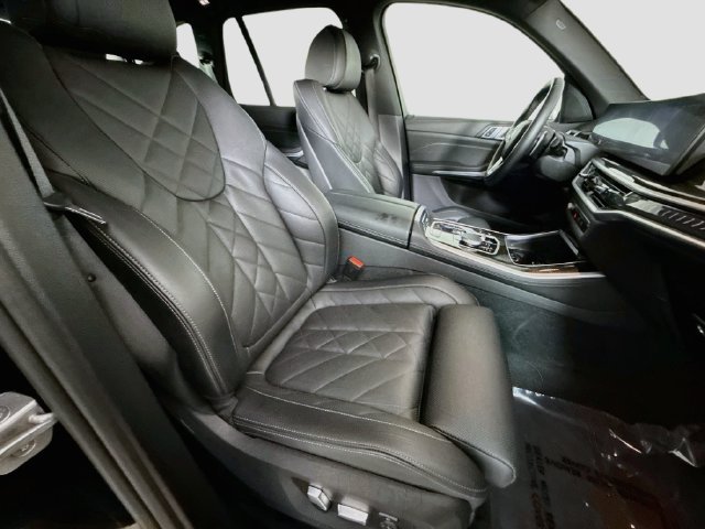 Used 2024 BMW X5 sDrive40i w/ Parking Assistance Package RWD image 28