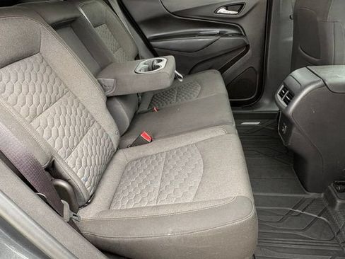 Used 2019 Chevrolet Equinox LT w/ Driver Convenience Package FWD image 18