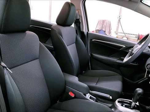 Used 2019 Honda Fit LX image 7