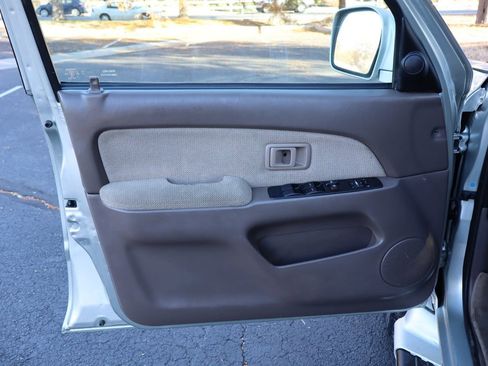 Used 2000 Toyota 4Runner SR5 w/ Upgrade Value Pkg 4 image 23