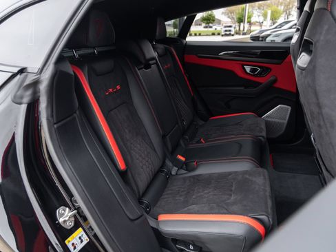Used 2024 Lamborghini Urus S AWD/4WD image 42