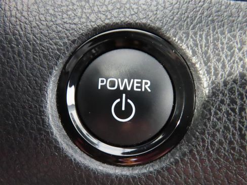 Used 2025 Toyota Camry LE FWD image 19