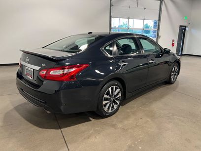Used 2016 Nissan Altima 2.5 SL w/ 2.5 Technology w/LED Package
