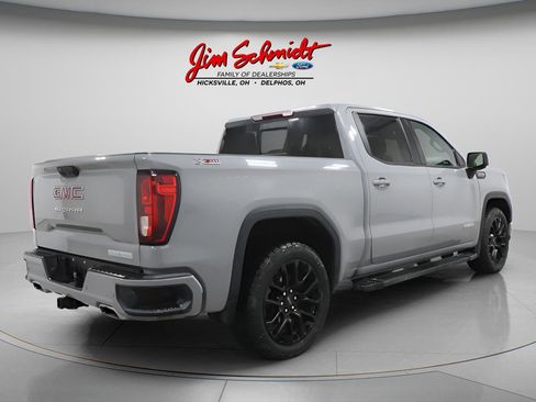 Used 2024 GMC Sierra 1500 Elevation w/ Elevation Premium Package AWD/4WD image 6