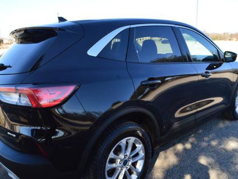 Used 2021 Ford Escape SE w/ Cold Weather Package image 8