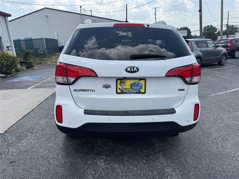 Used 2015 Kia Sorento LX AWD/4WD image 7