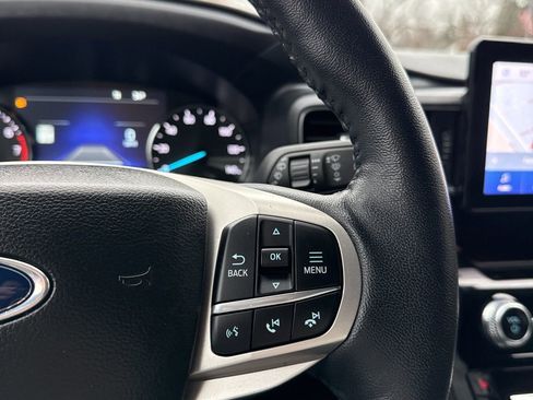 Used 2023 Ford Explorer Limited w/ Equipment Group 301A image 34