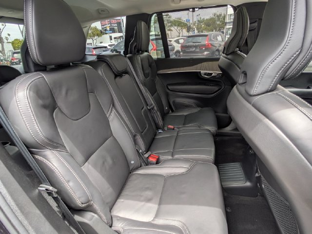 Certified 2025 Volvo XC90 T8 Ultra w/ Protection Package Premier AWD/4WD image 29