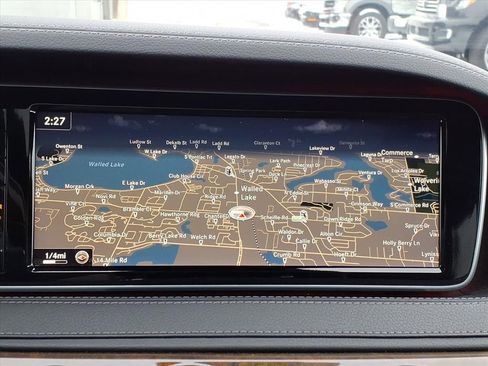 Used 2015 Mercedes-Benz S 550 4MATIC Sedan w/ Sport Package image 17