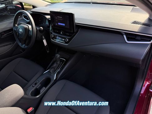 Used 2024 Toyota Corolla LE FWD image 8