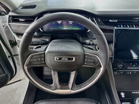 Used 2024 Jeep Grand Cherokee Limited 4xe image 17