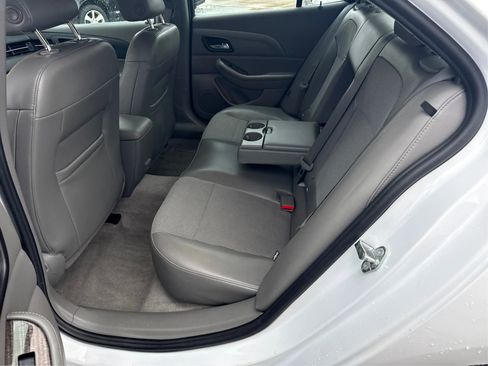 Used 2015 Chevrolet Malibu LT image 11