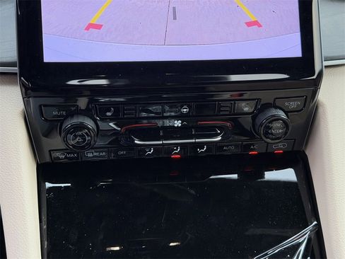 New 2025 Jeep Grand Cherokee L Limited image 16