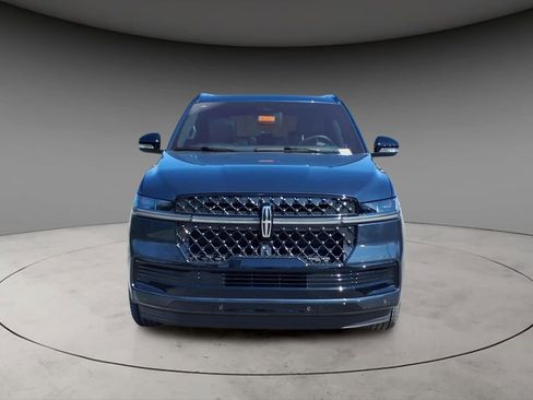 New 2026 Lincoln Navigator Reserve AWD/4WD image 15