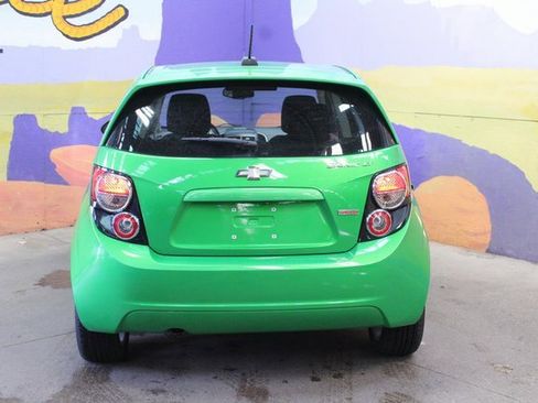 Used 2016 Chevrolet Sonic LT image 7