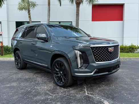 Used 2025 Cadillac Escalade Premium Luxury w/ Touring Package AWD/4WD image 6