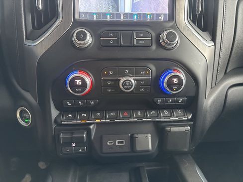 Used 2019 GMC Sierra 1500 Denali image 26