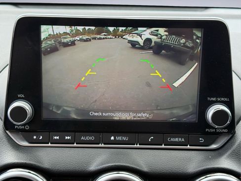 Used 2021 Nissan Sentra SR FWD image 19
