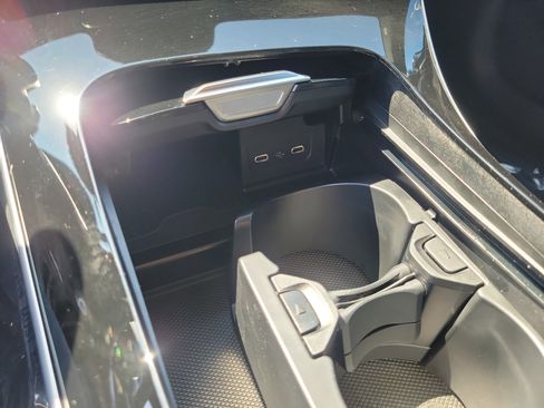 Certified 2026 Mercedes-Benz CLE 300 4MATIC Coupe image 22